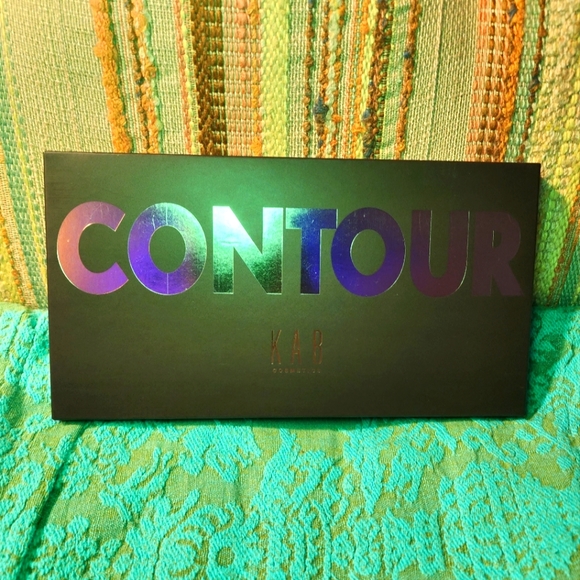 Contour Palette - Picture 1 of 3